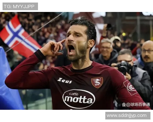 足球退役球星回顾与未来展望:从球场传奇到人生新篇章 足球退役球星回顾与未来展望:从球场传奇到人生新篇章